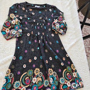 XL Grey with Floral Pattern Sweater Dress EUC Knee Length